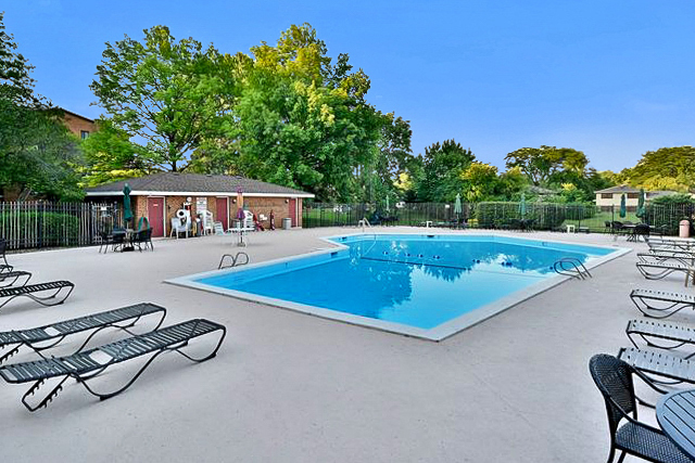 7515 Nantucket Drive #404, Darien, IL 60561