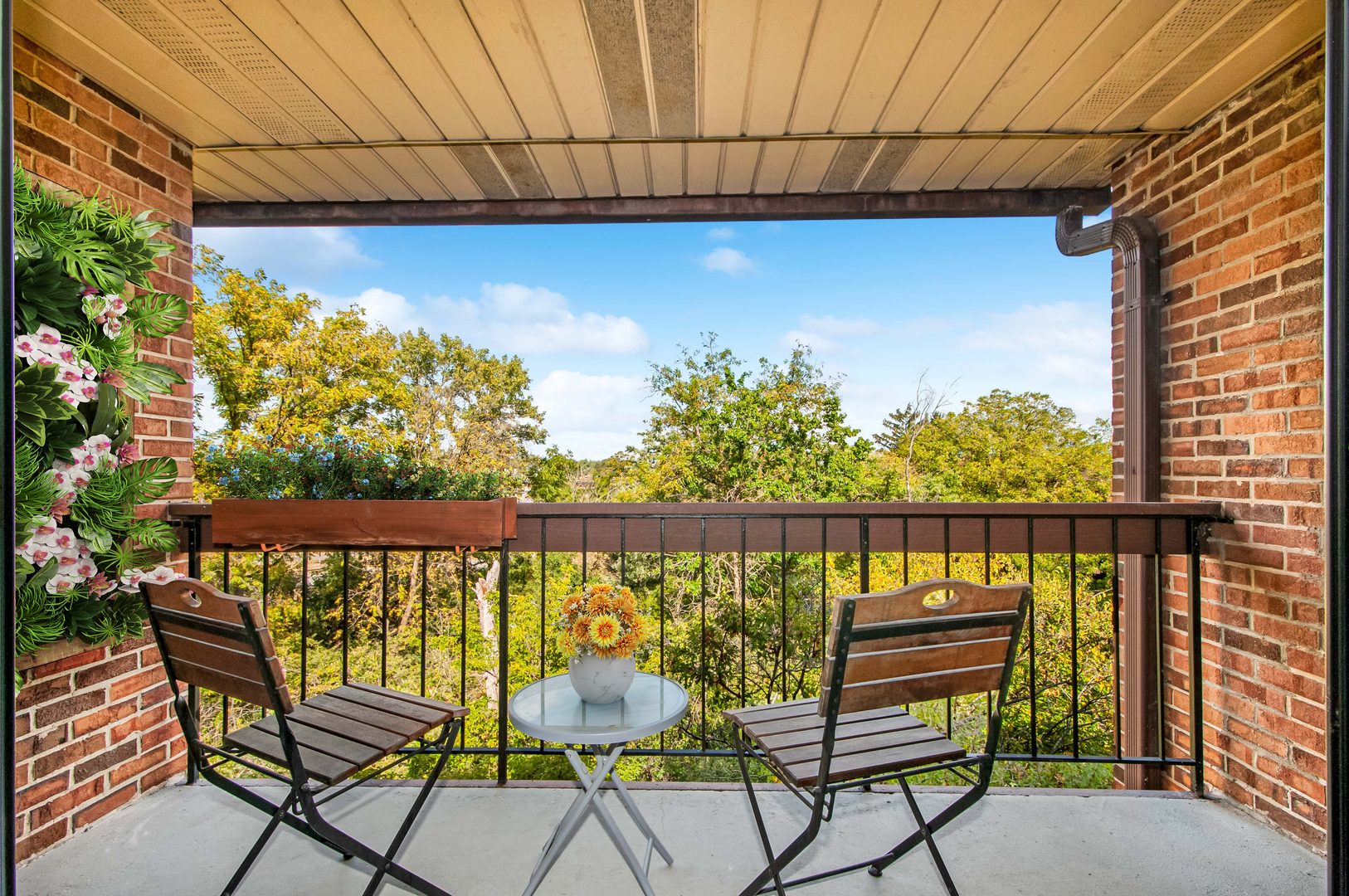 7515 Nantucket Drive #404, Darien, IL 60561