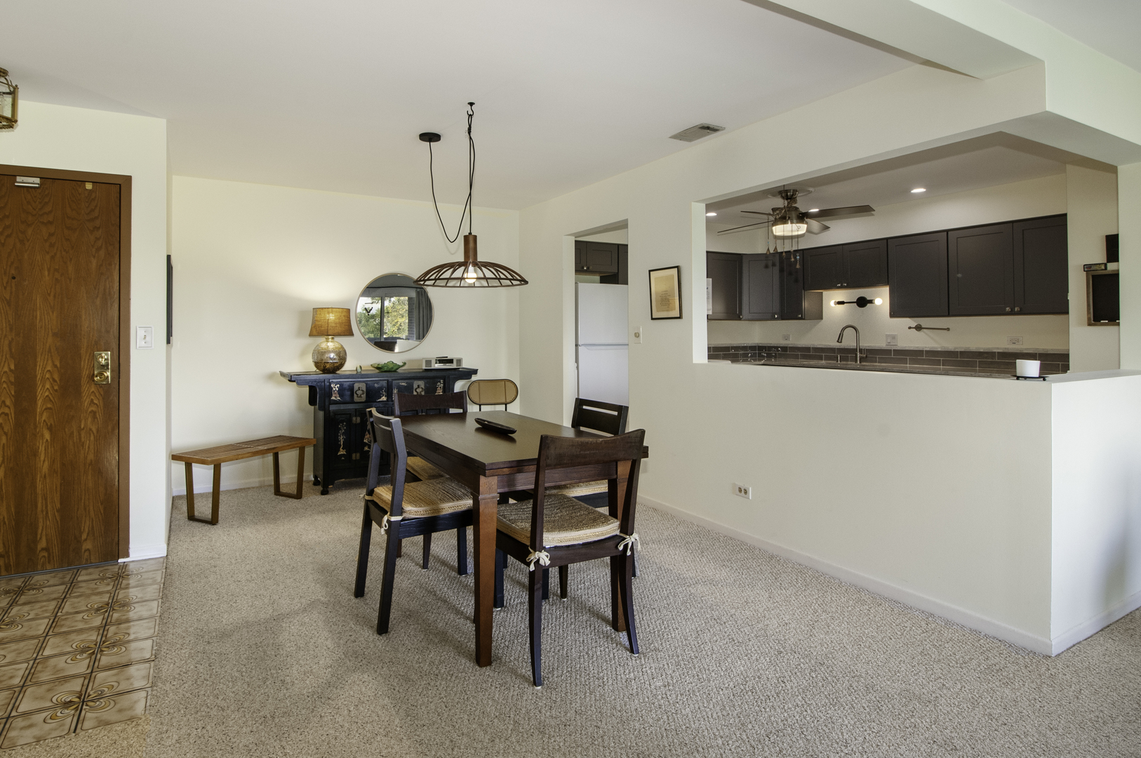 7515 Nantucket Drive #404, Darien, IL 60561