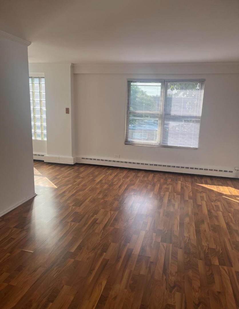 2600 W Berwyn Avenue #403, Chicago, IL 60625