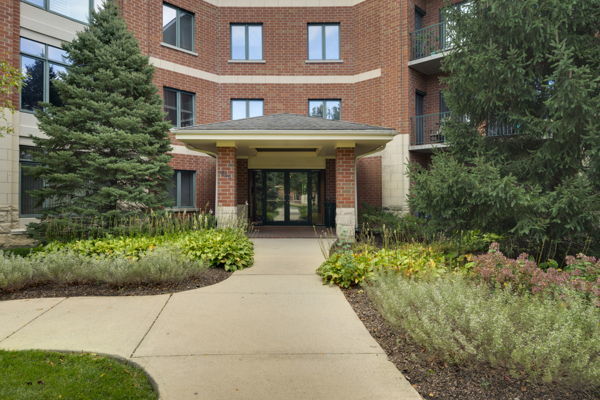 855 E 22nd Street #416, Lombard, IL 60148