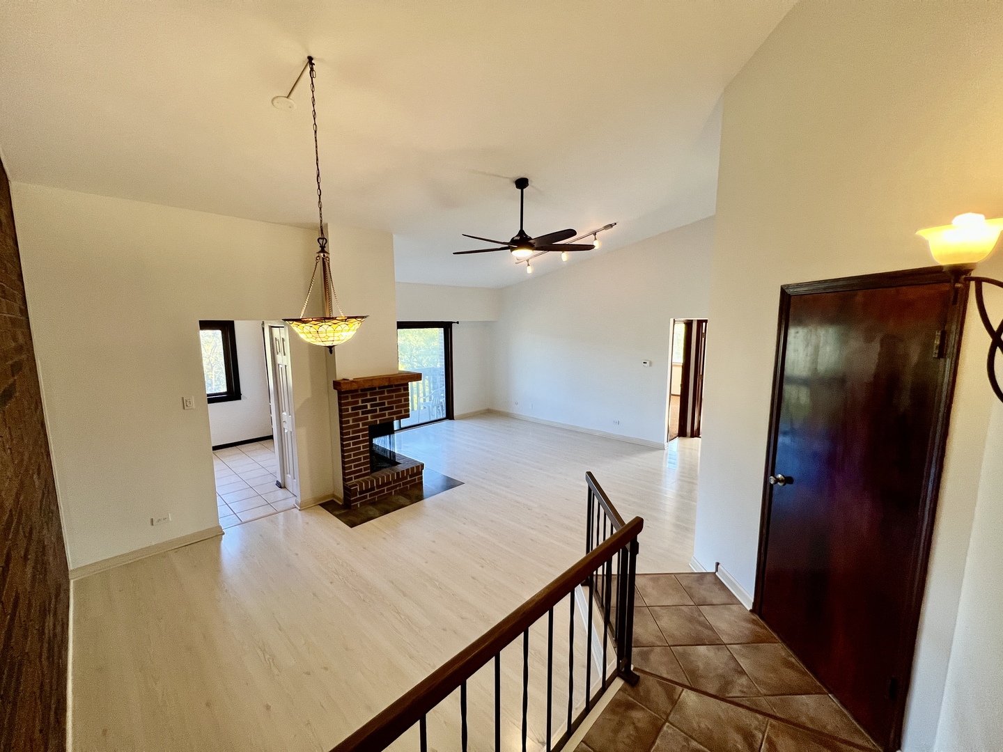 5985 Lakeside Place #302, Tinley Park, IL 60477