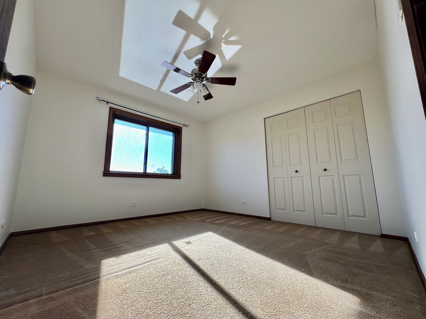 5985 Lakeside Place #302, Tinley Park, IL 60477