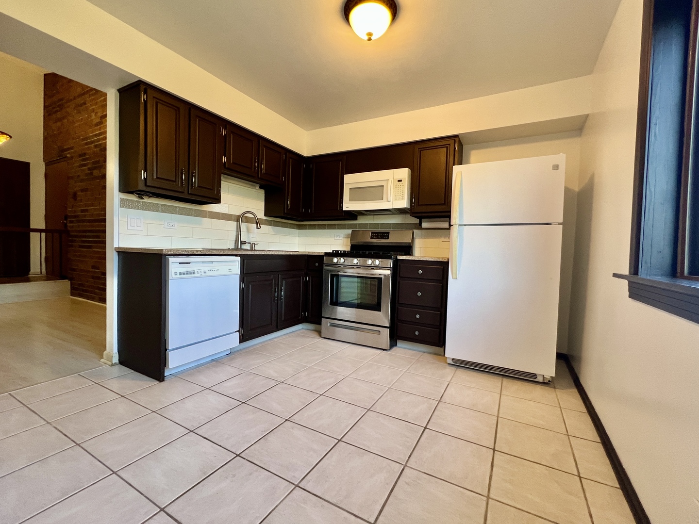 5985 Lakeside Place #302, Tinley Park, IL 60477