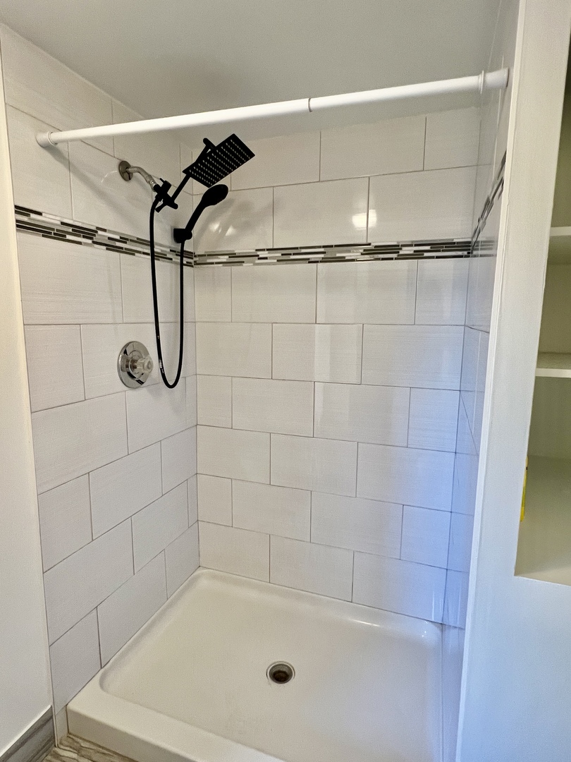 5985 Lakeside Place #302, Tinley Park, IL 60477