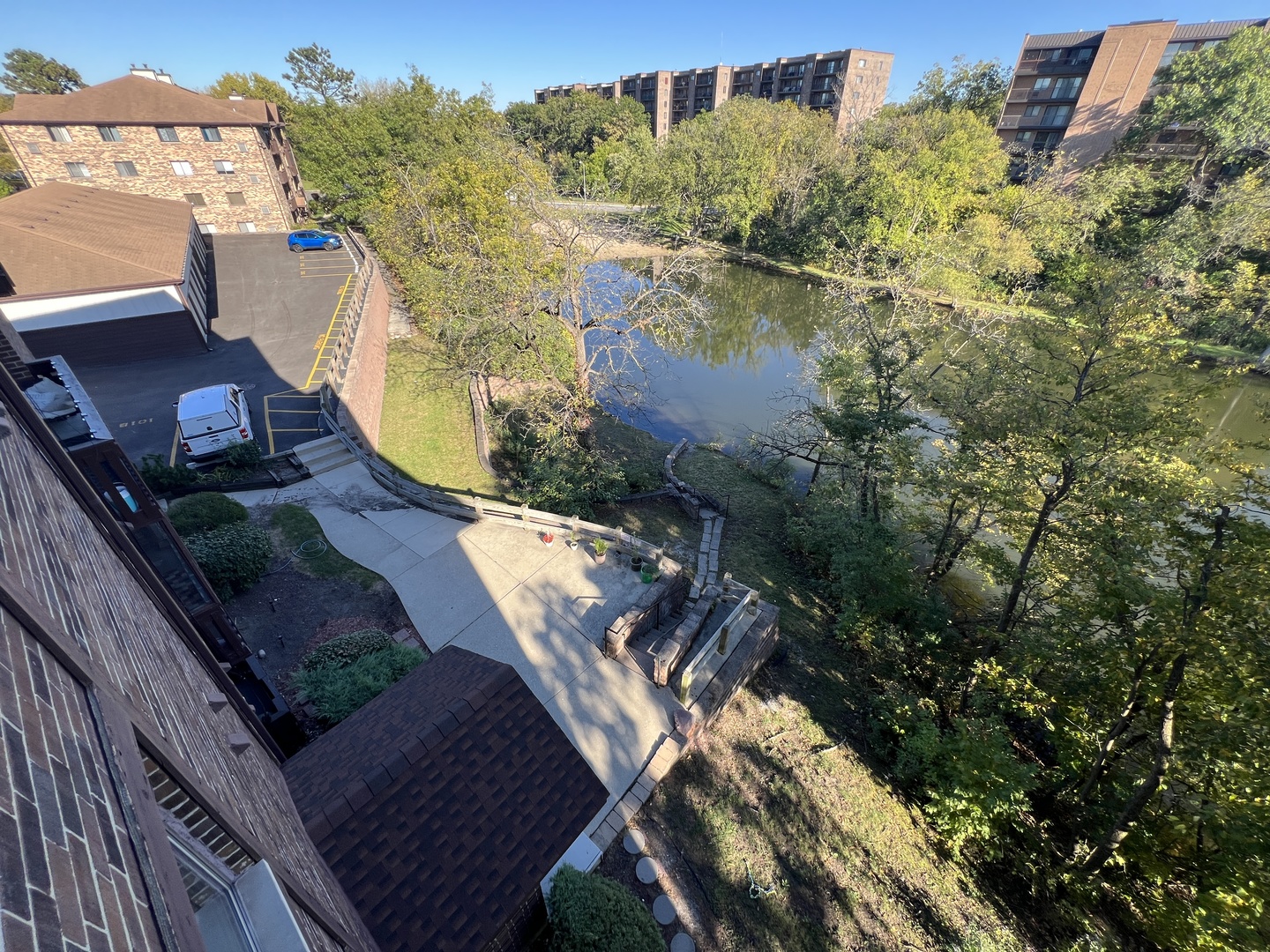 5985 Lakeside Place #302, Tinley Park, IL 60477