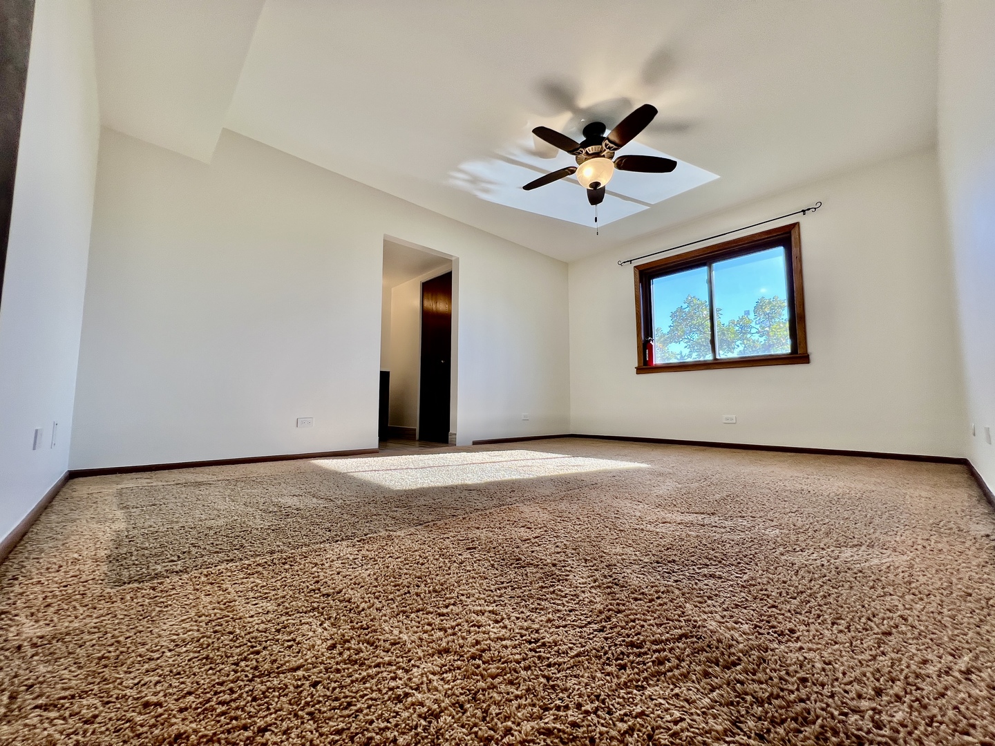 5985 Lakeside Place #302, Tinley Park, IL 60477