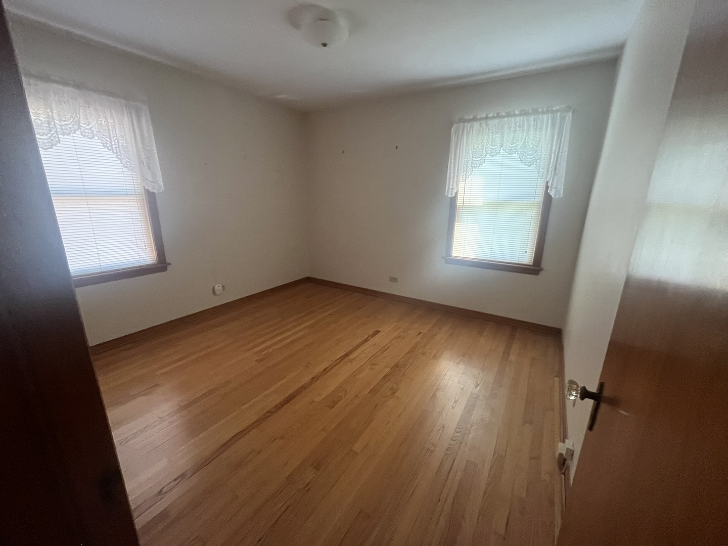 18521 Highland Avenue, Homewood, IL 60430