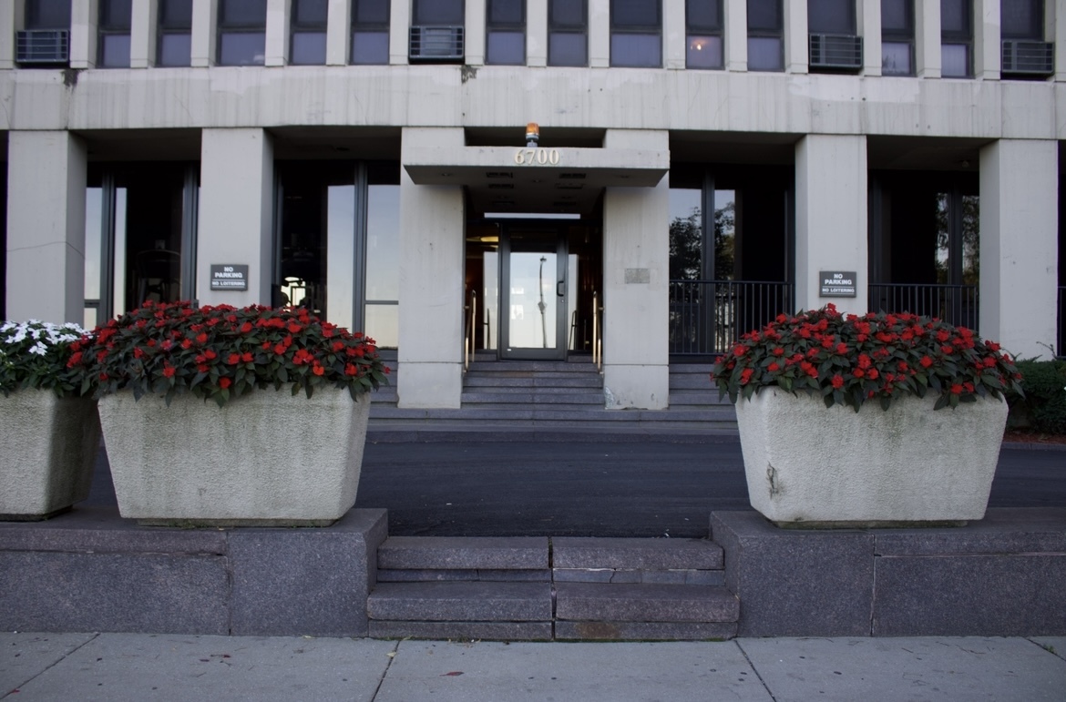 6700 S South Shore Drive #21E, Chicago, IL 60649