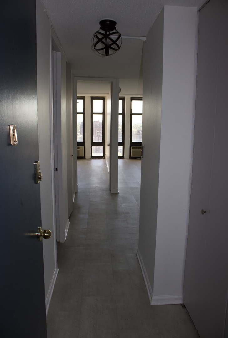 6700 S South Shore Drive #21E, Chicago, IL 60649