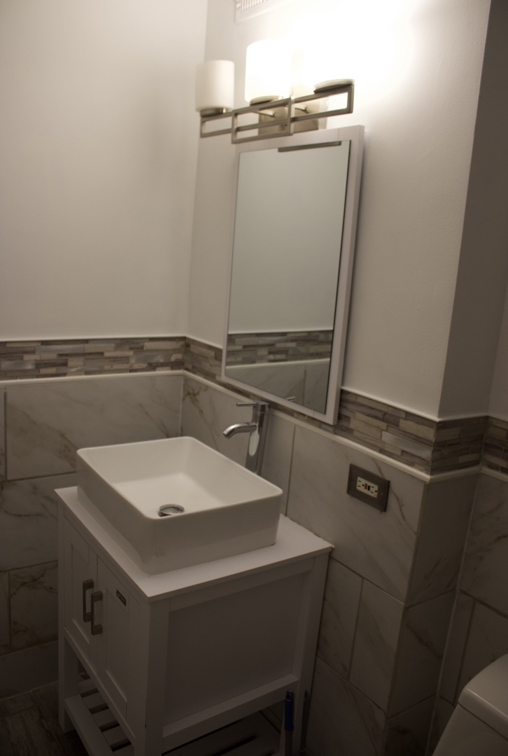 6700 S South Shore Drive #21E, Chicago, IL 60649