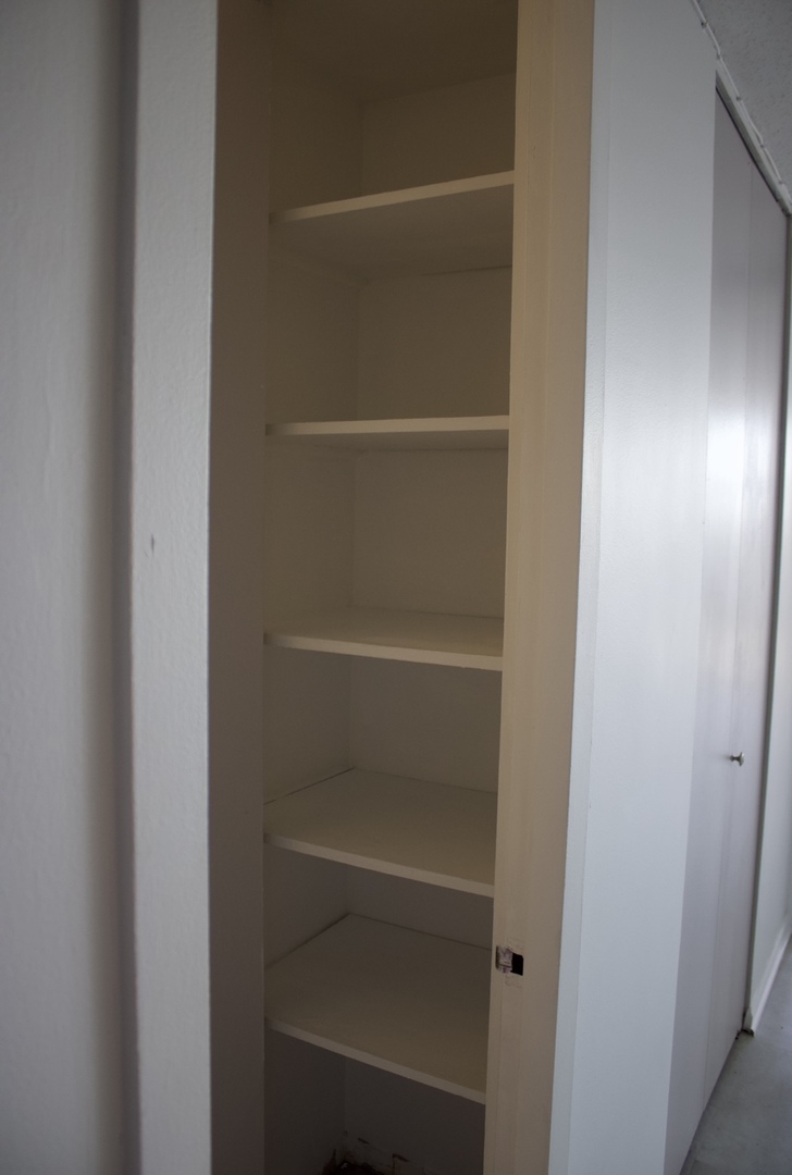 6700 S South Shore Drive #21E, Chicago, IL 60649