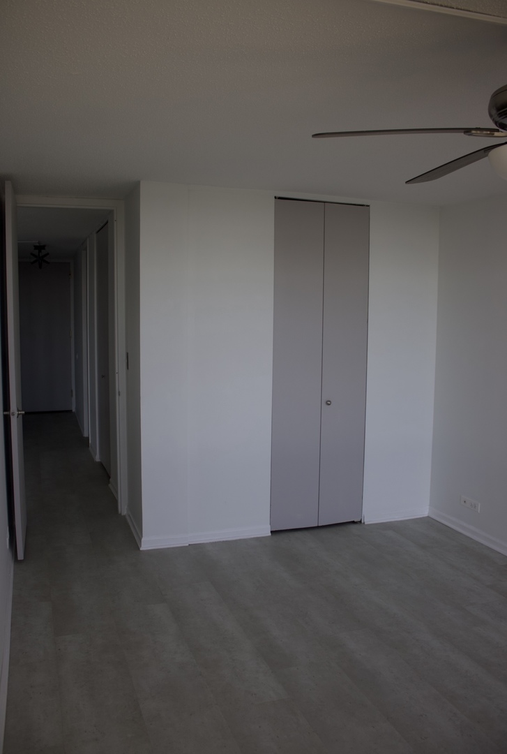 6700 S South Shore Drive #21E, Chicago, IL 60649