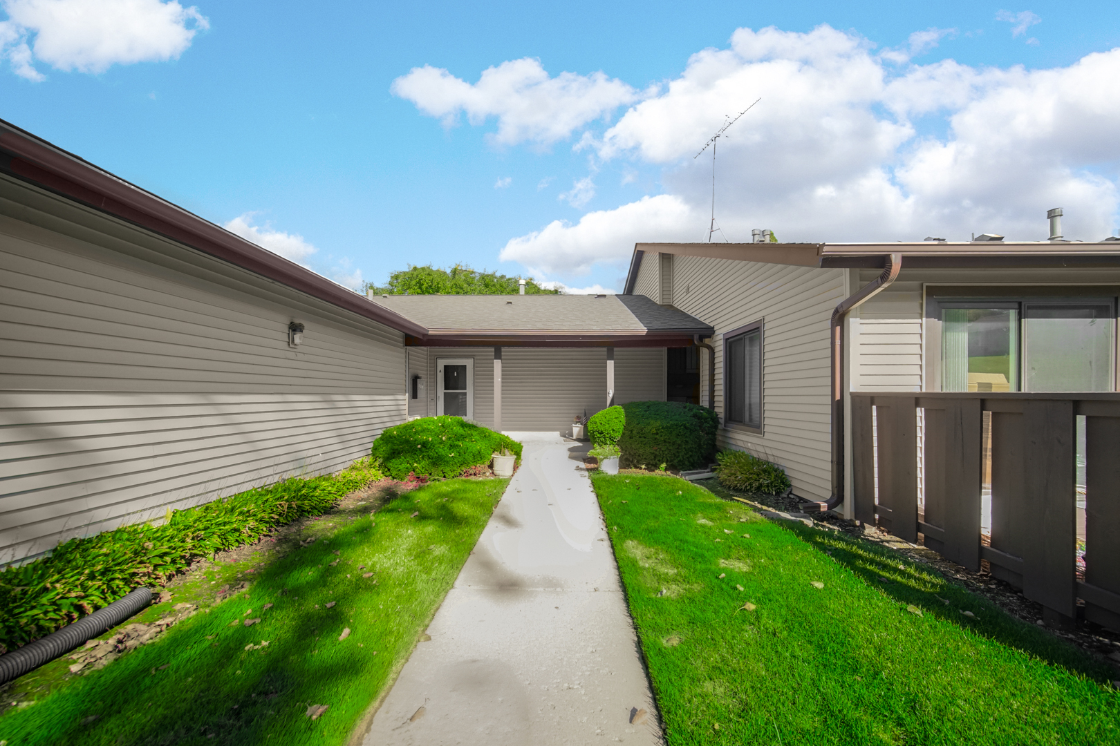 5202 Winslow Circle #C, McHenry, IL 60050
