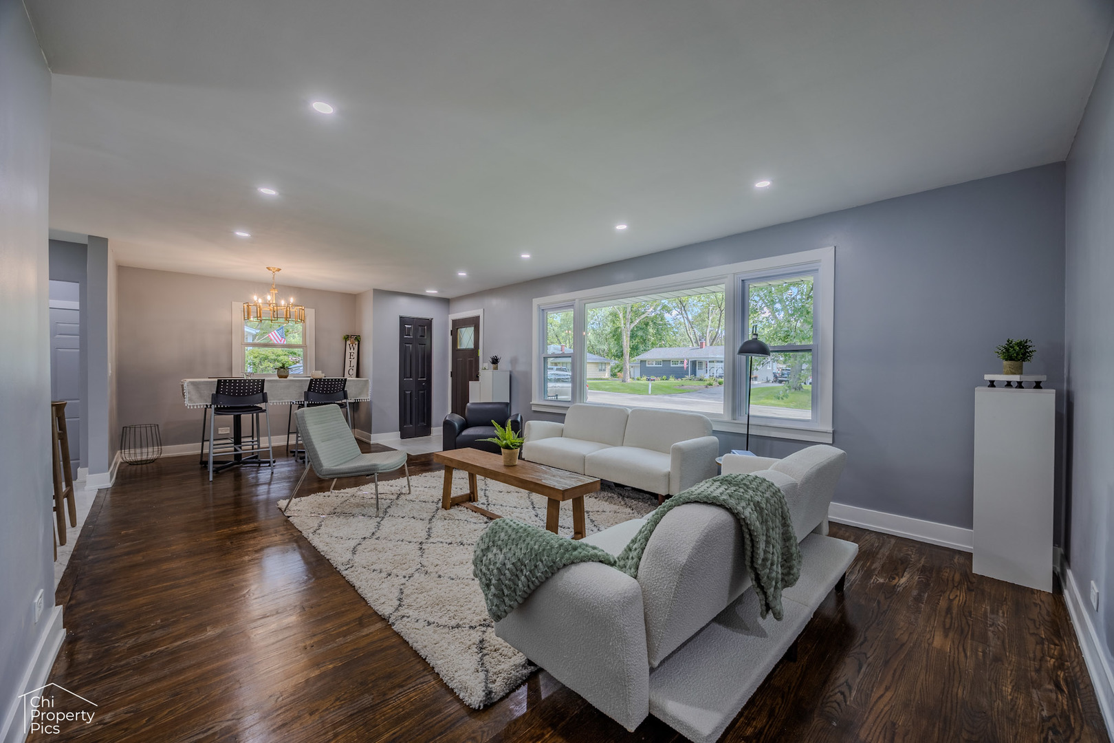 752 Rolling Drive, Lisle, IL 60532