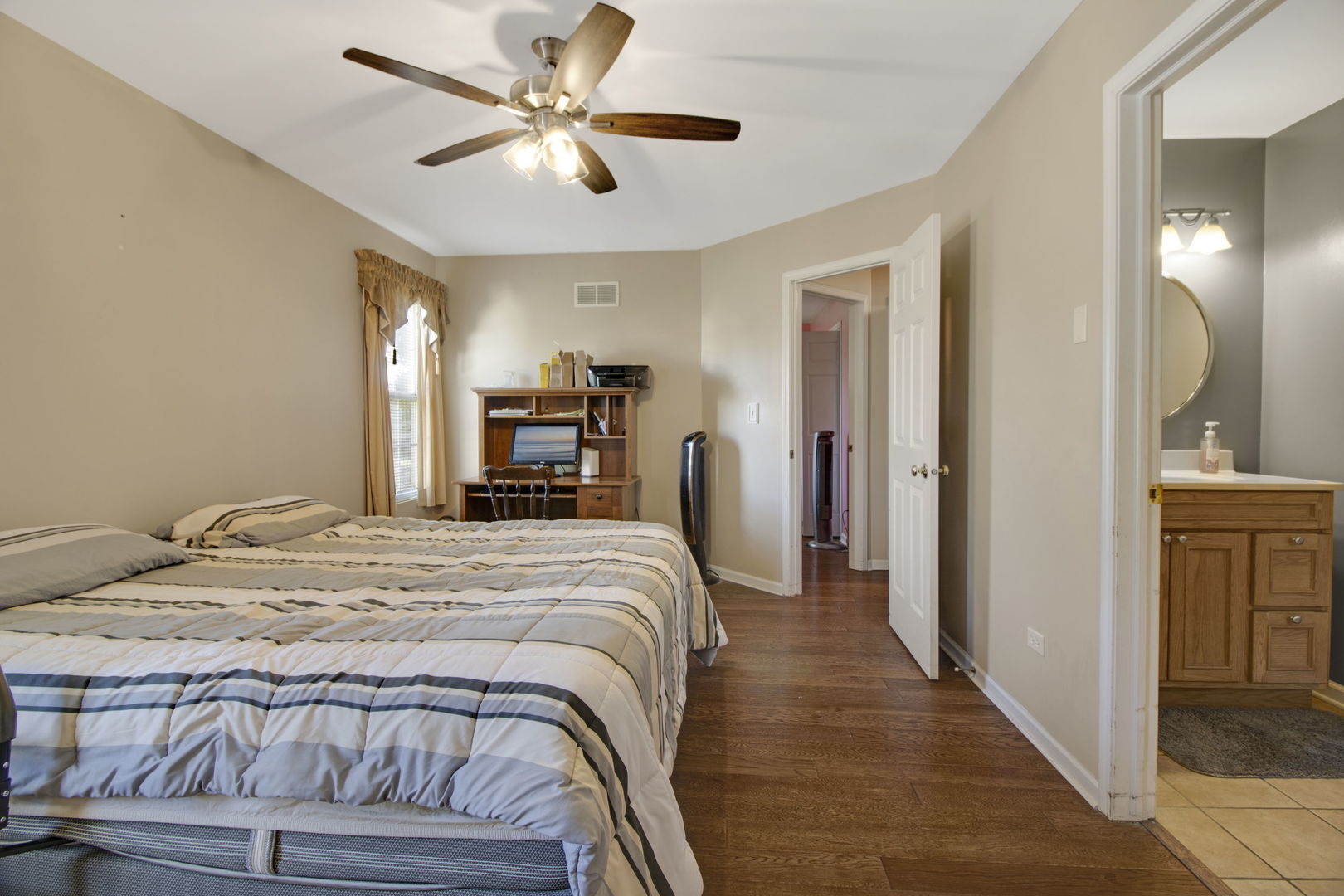 1403 Coral Bell Drive, Joliet, IL 60435