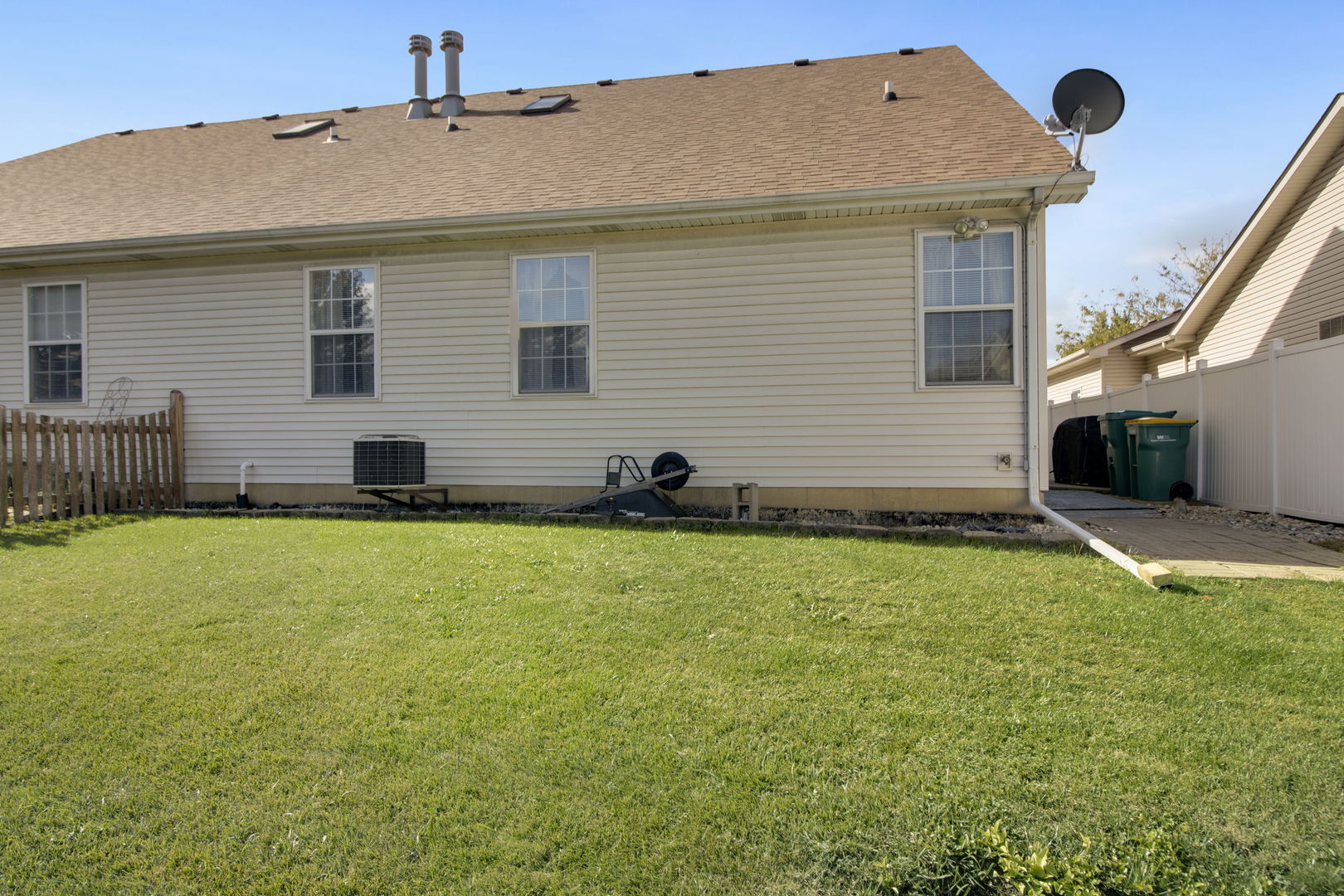 1403 Coral Bell Drive, Joliet, IL 60435