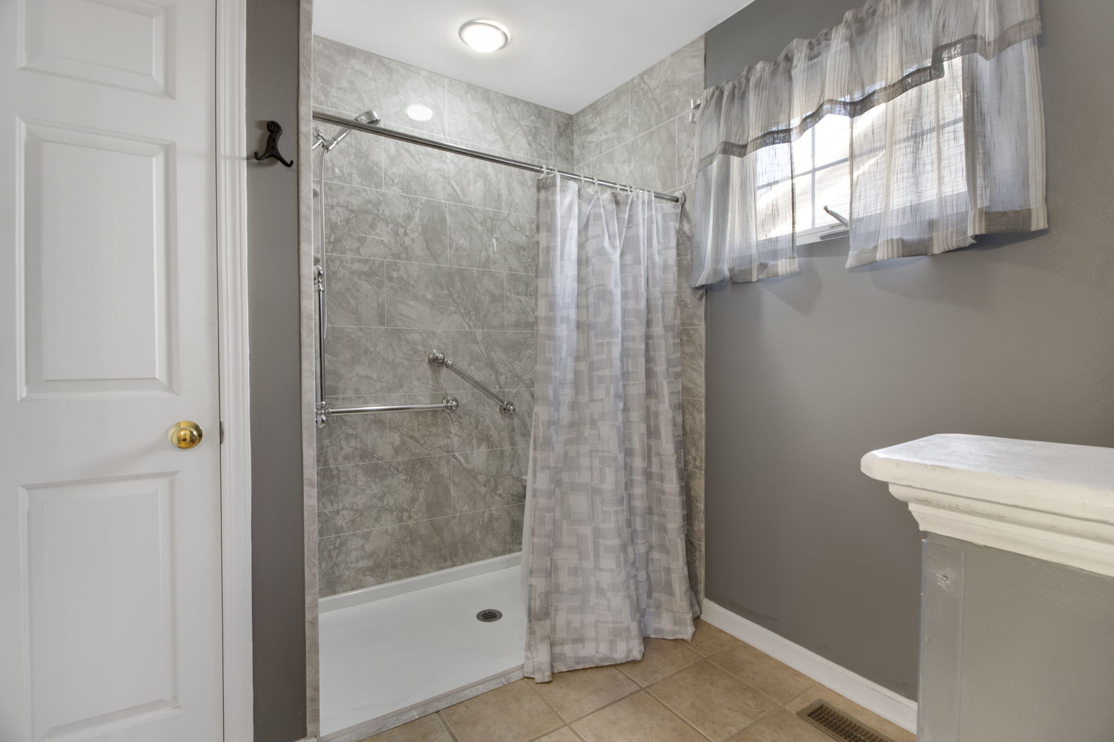 1403 Coral Bell Drive, Joliet, IL 60435