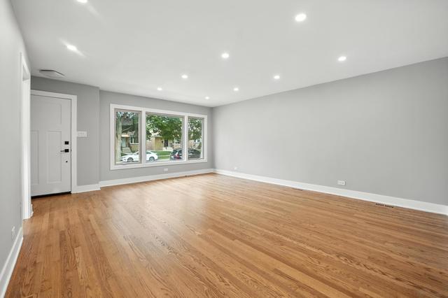 7441 N Oriole Avenue, Chicago, IL 60631