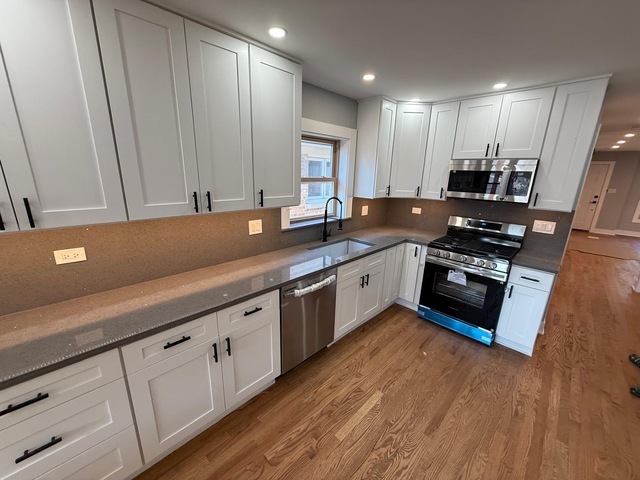 7441 N Oriole Avenue, Chicago, IL 60631