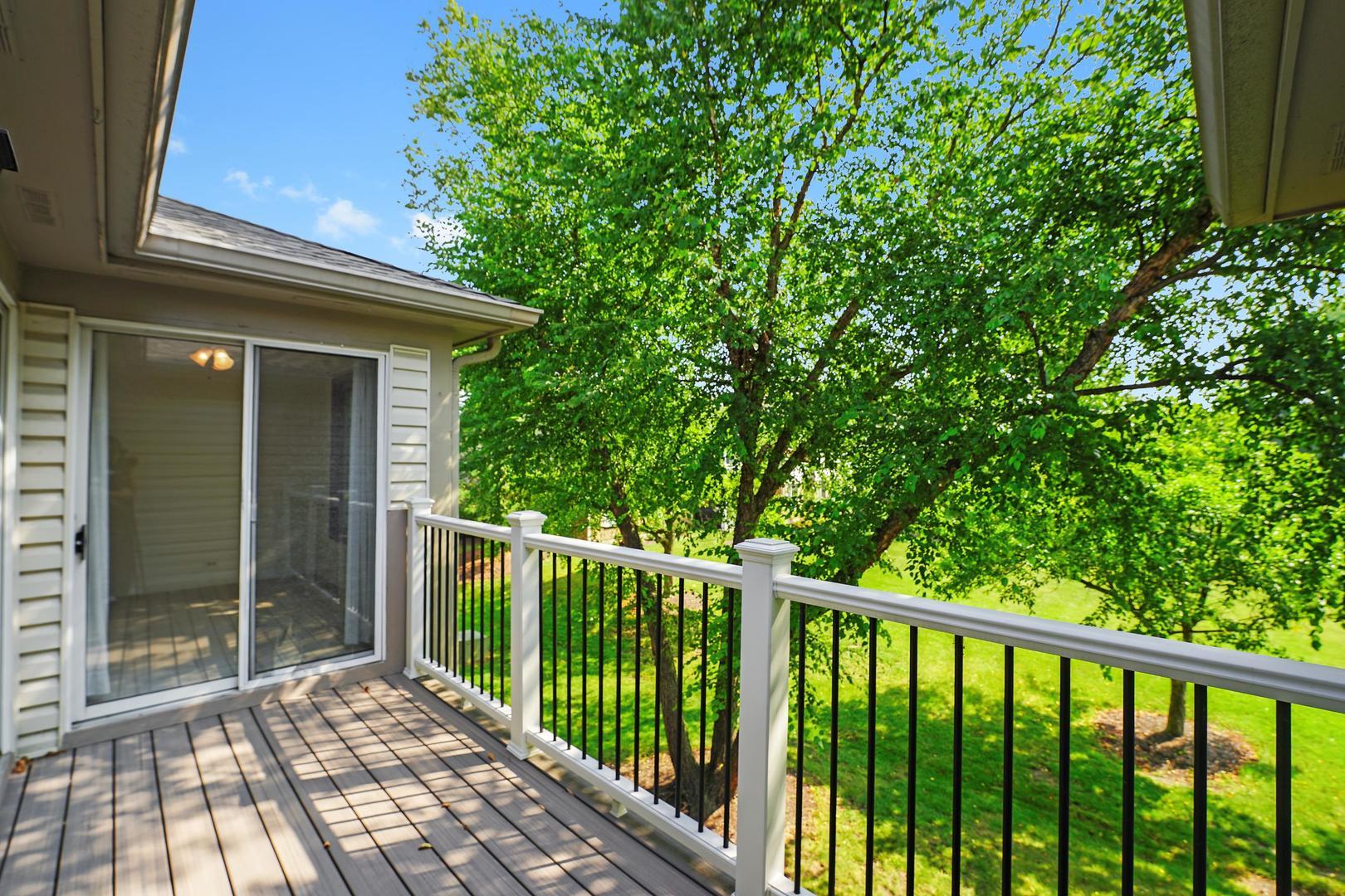1505 Mercury Drive #6, Schaumburg, IL 60193