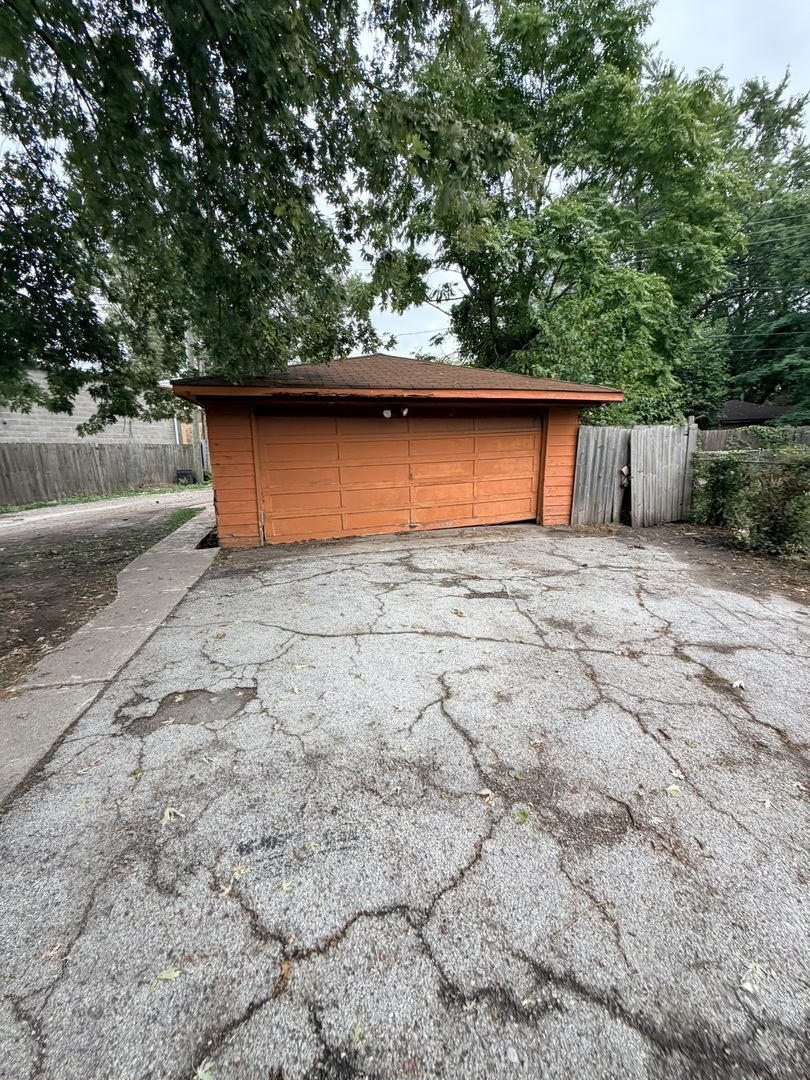 13813 S Halsted Street, Riverdale, IL 60827
