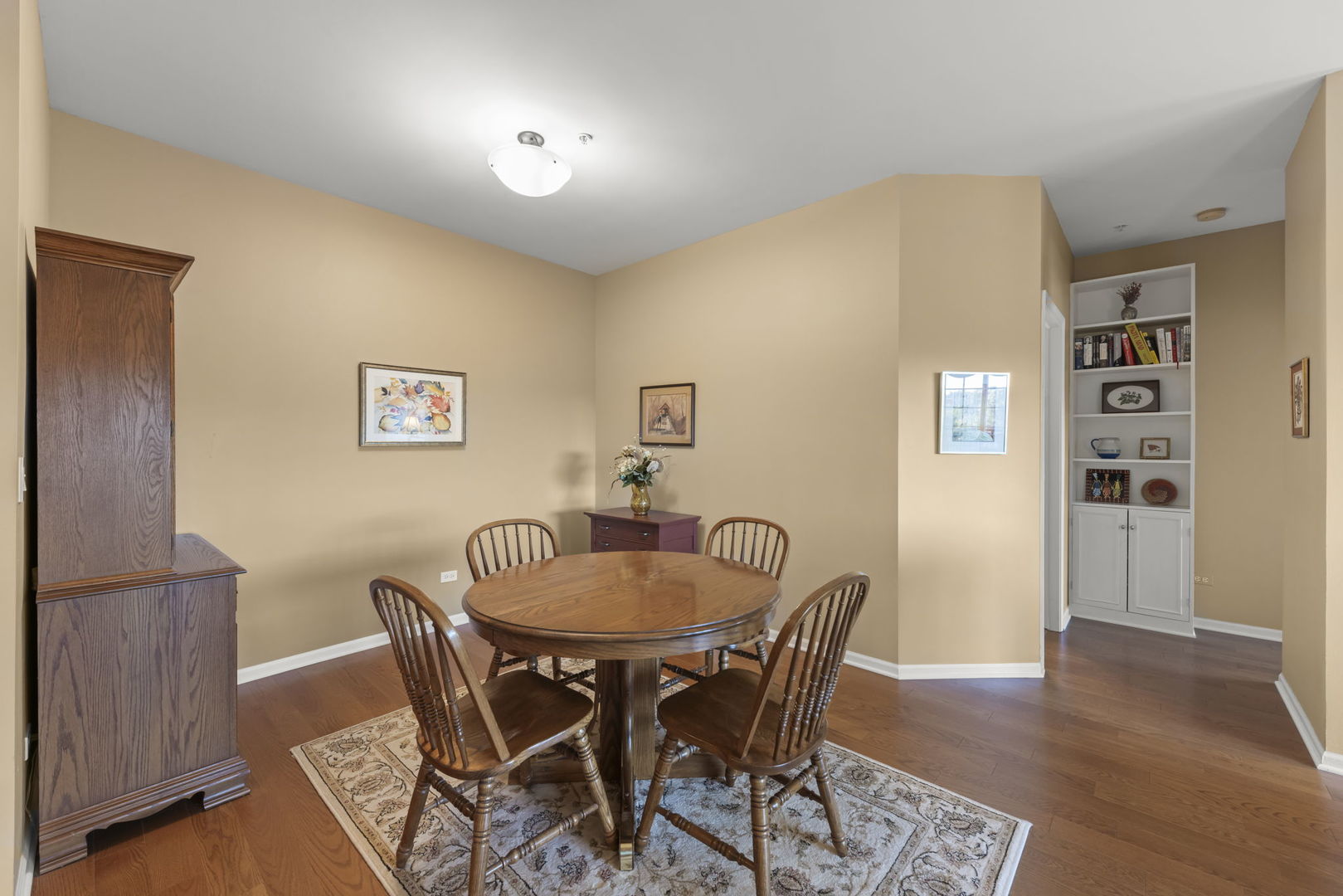 501 Forest Avenue #508, Glen Ellyn, IL 60137