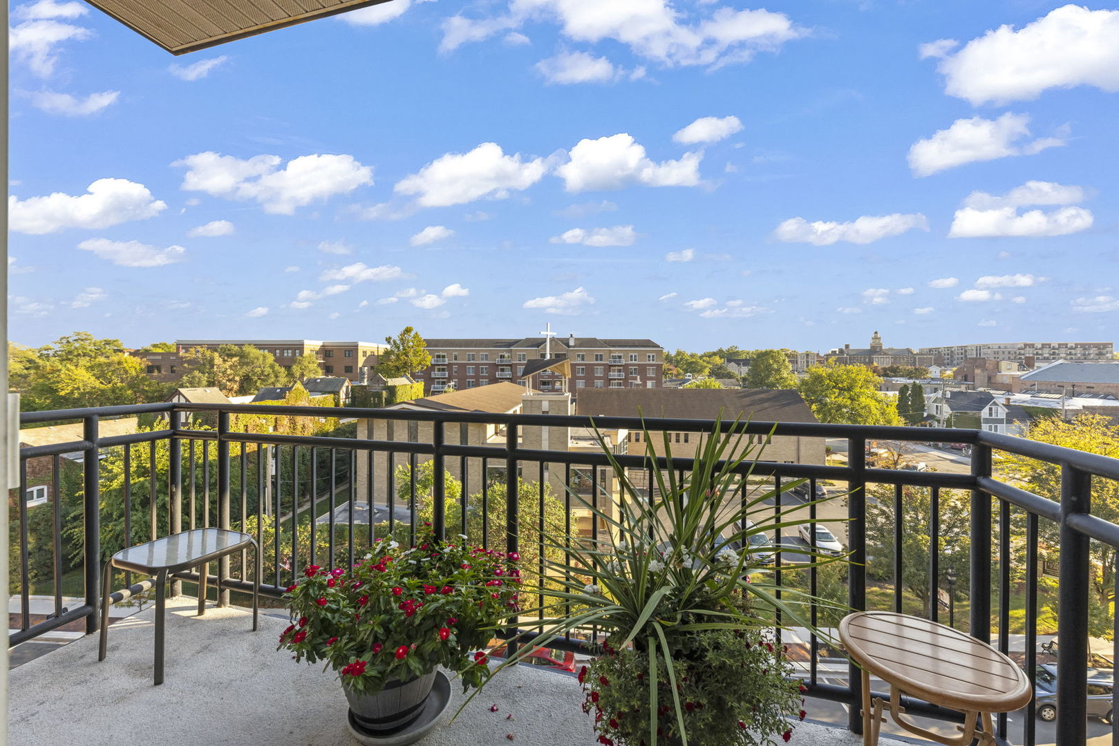 501 Forest Avenue #508, Glen Ellyn, IL 60137