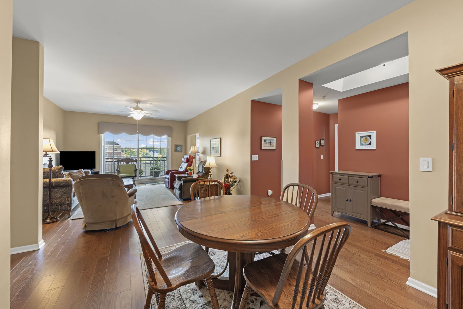 501 Forest Avenue #508, Glen Ellyn, IL 60137