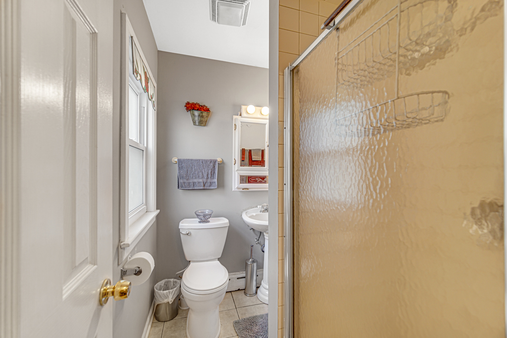 5728 W Higgins Avenue, Chicago, IL 60630