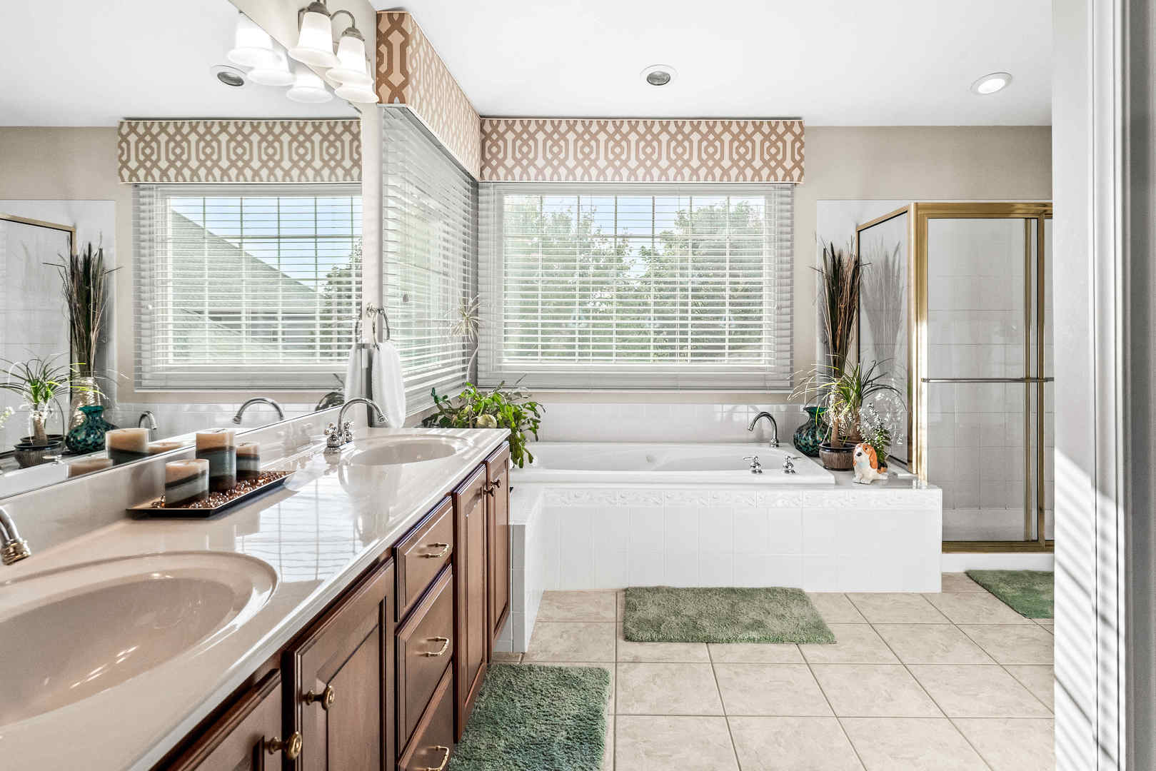 3 Strawberry Road, Bloomington, IL 61704