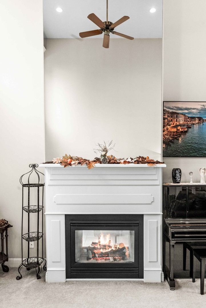 3 Strawberry Road, Bloomington, IL 61704