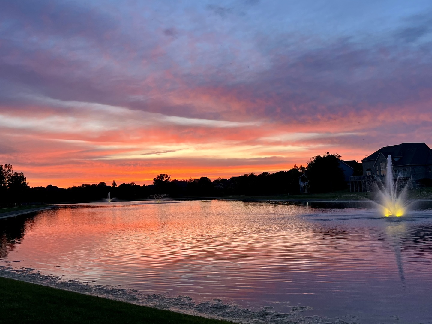 3 Strawberry Road, Bloomington, IL 61704