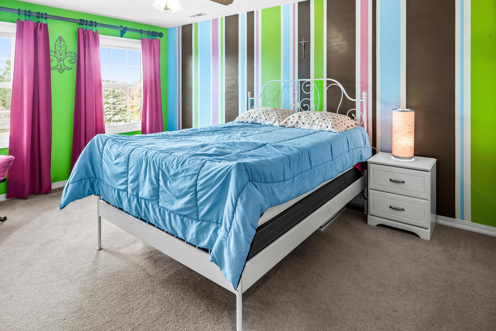 3 Strawberry Road, Bloomington, IL 61704