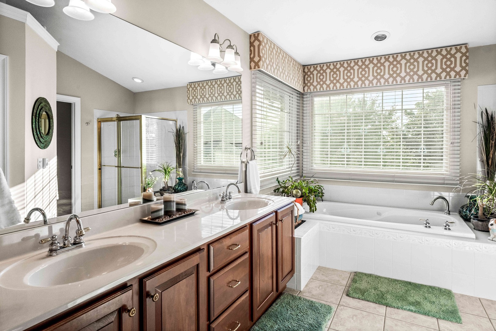 3 Strawberry Road, Bloomington, IL 61704