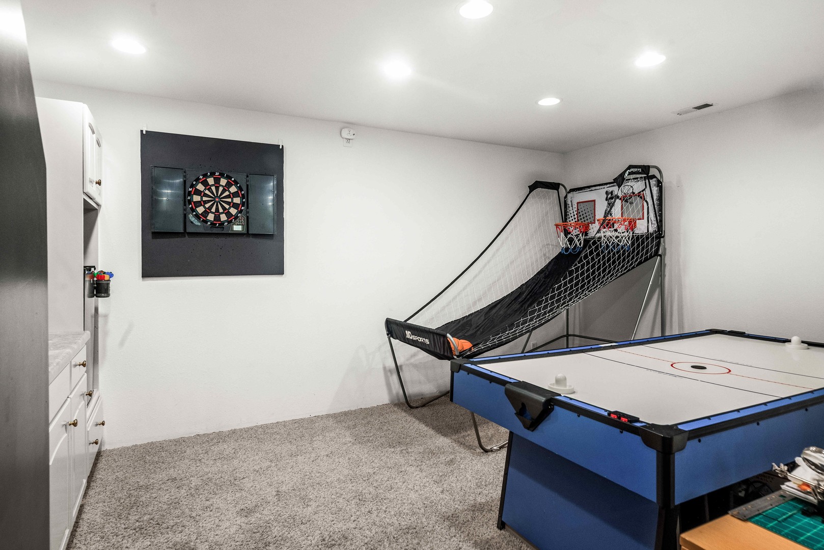 3 Strawberry Road, Bloomington, IL 61704