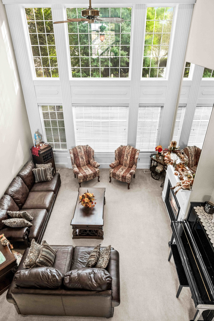 3 Strawberry Road, Bloomington, IL 61704