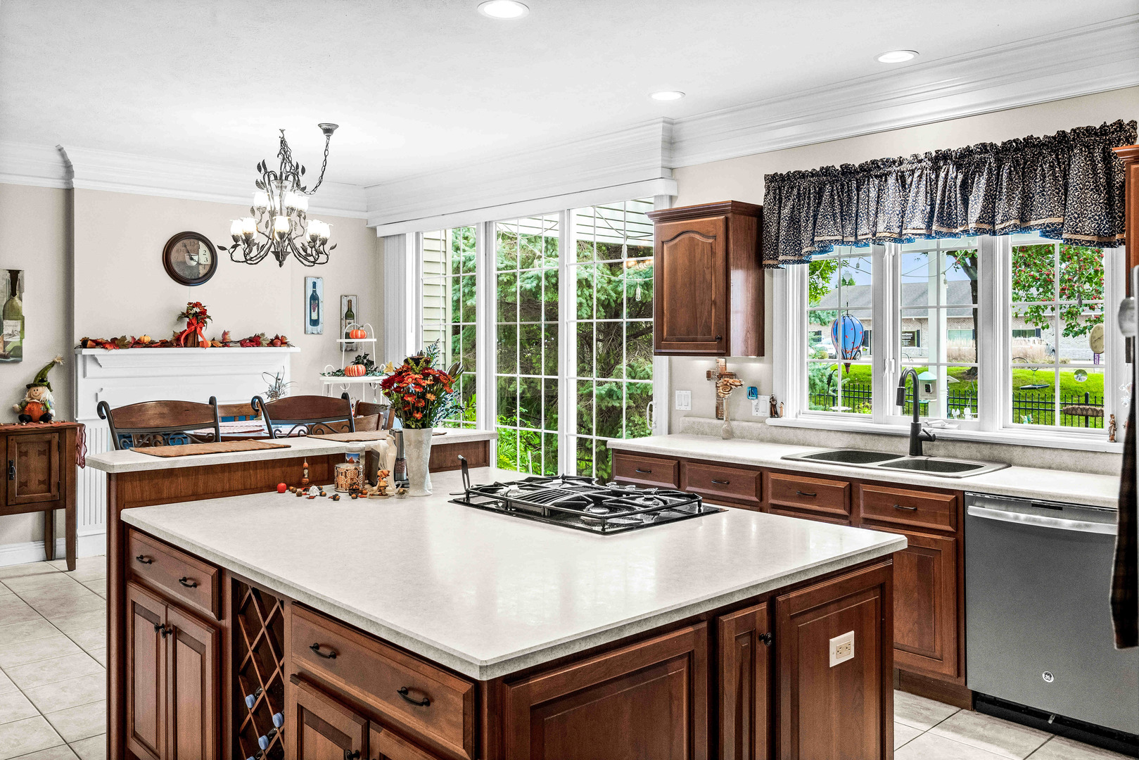 3 Strawberry Road, Bloomington, IL 61704