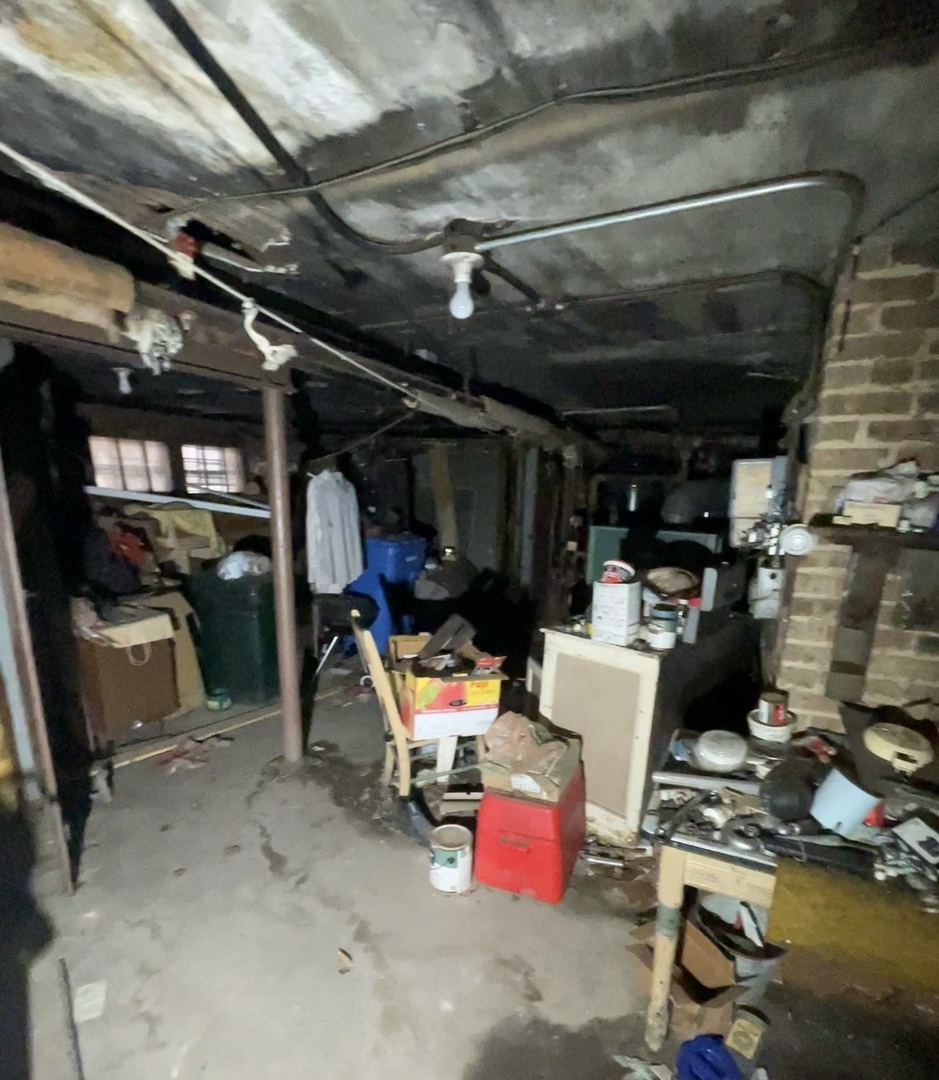 8827 S Loomis Street, Chicago, IL 60620