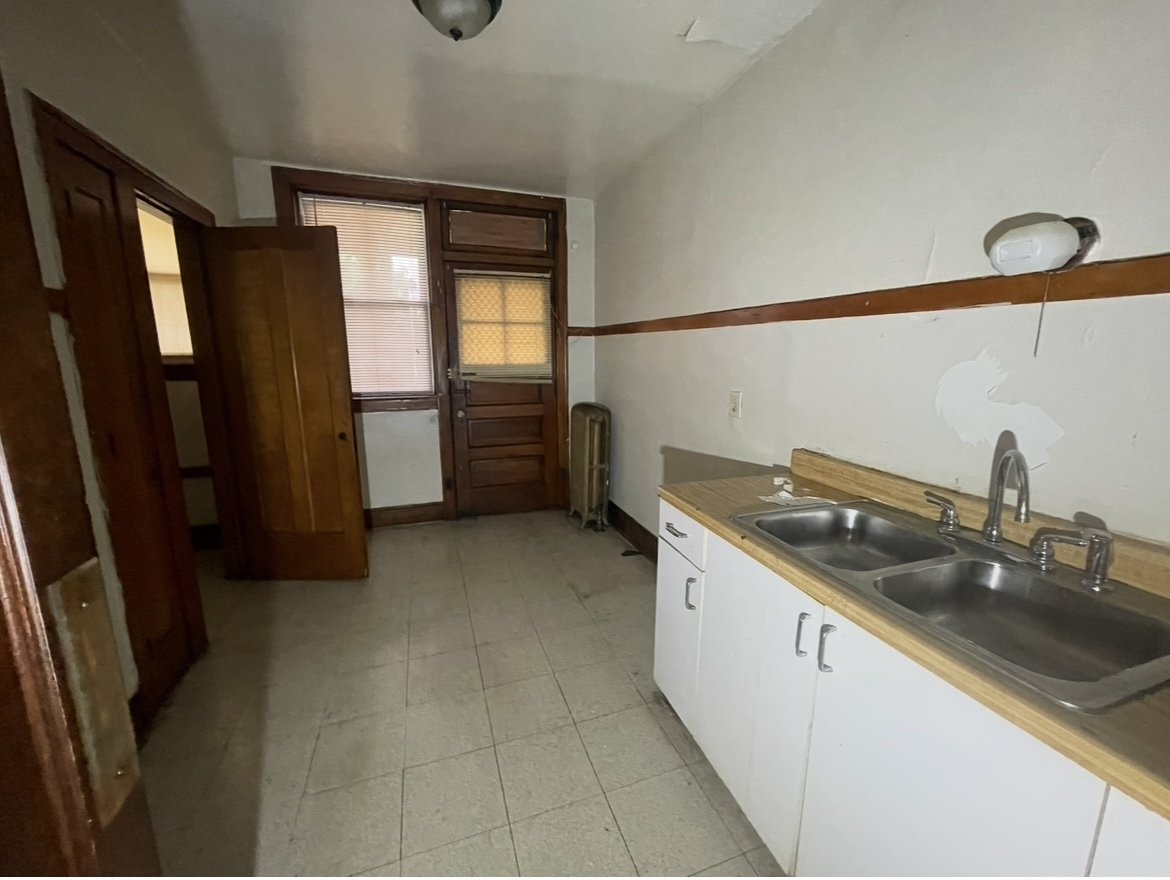 8827 S Loomis Street, Chicago, IL 60620