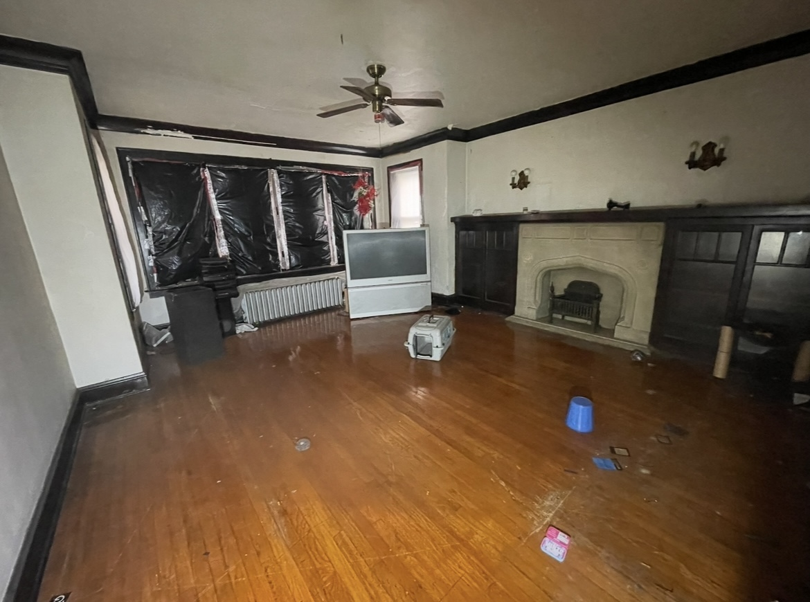 8827 S Loomis Street, Chicago, IL 60620