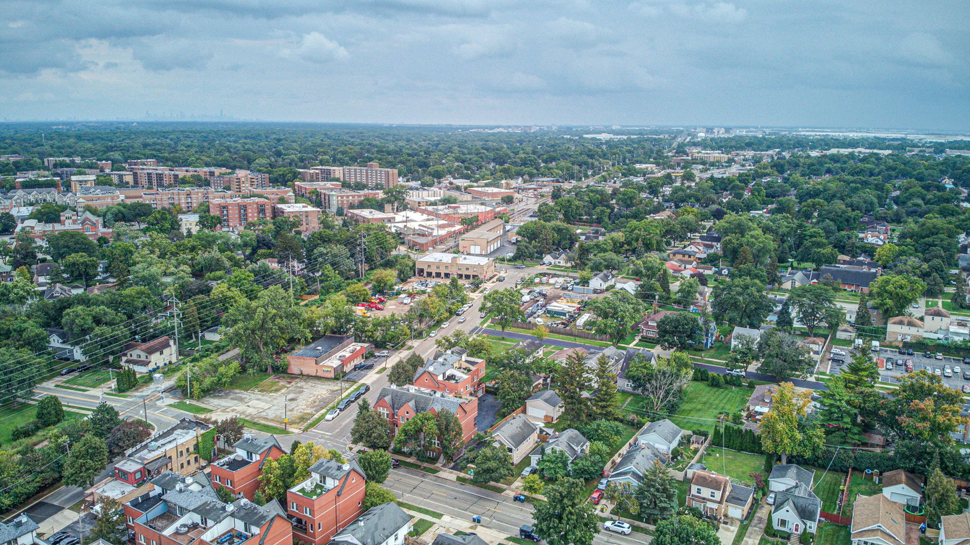 1107 E Prairie Avenue, Des Plaines, IL 60016