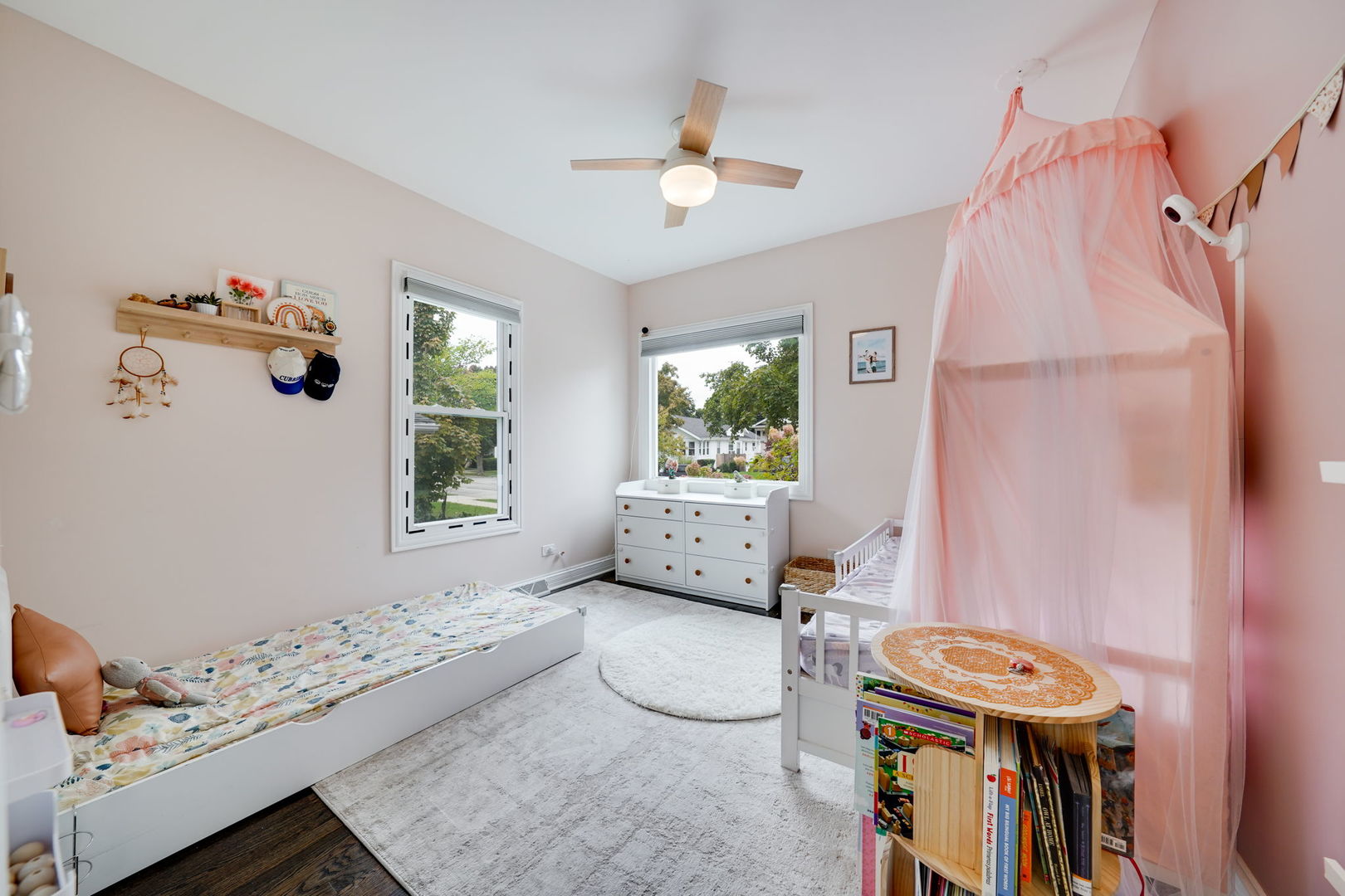 1107 E Prairie Avenue, Des Plaines, IL 60016