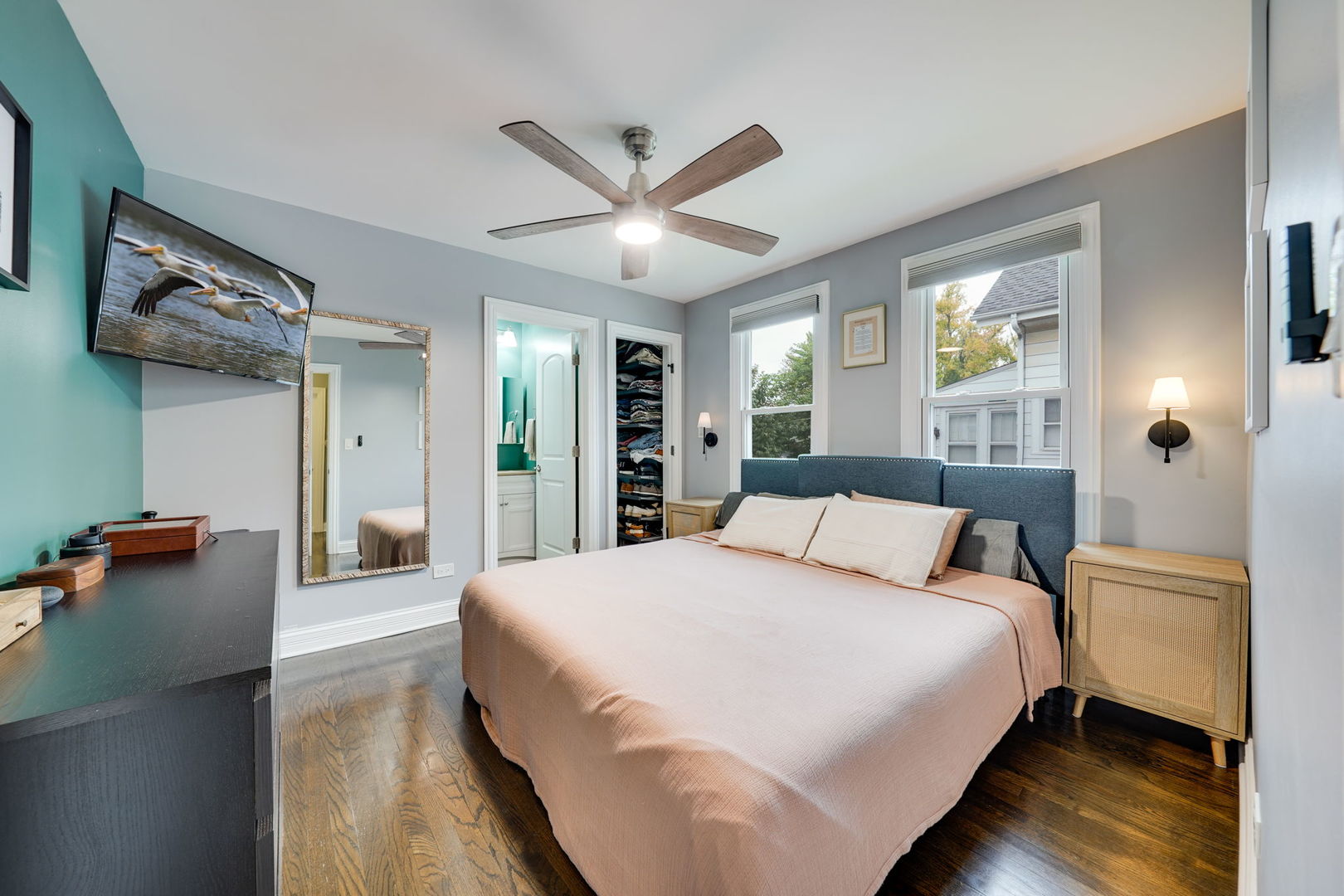 1107 E Prairie Avenue, Des Plaines, IL 60016