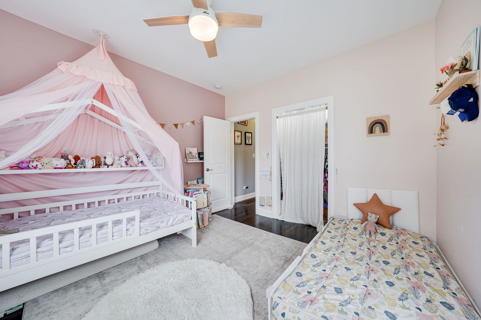 1107 E Prairie Avenue, Des Plaines, IL 60016