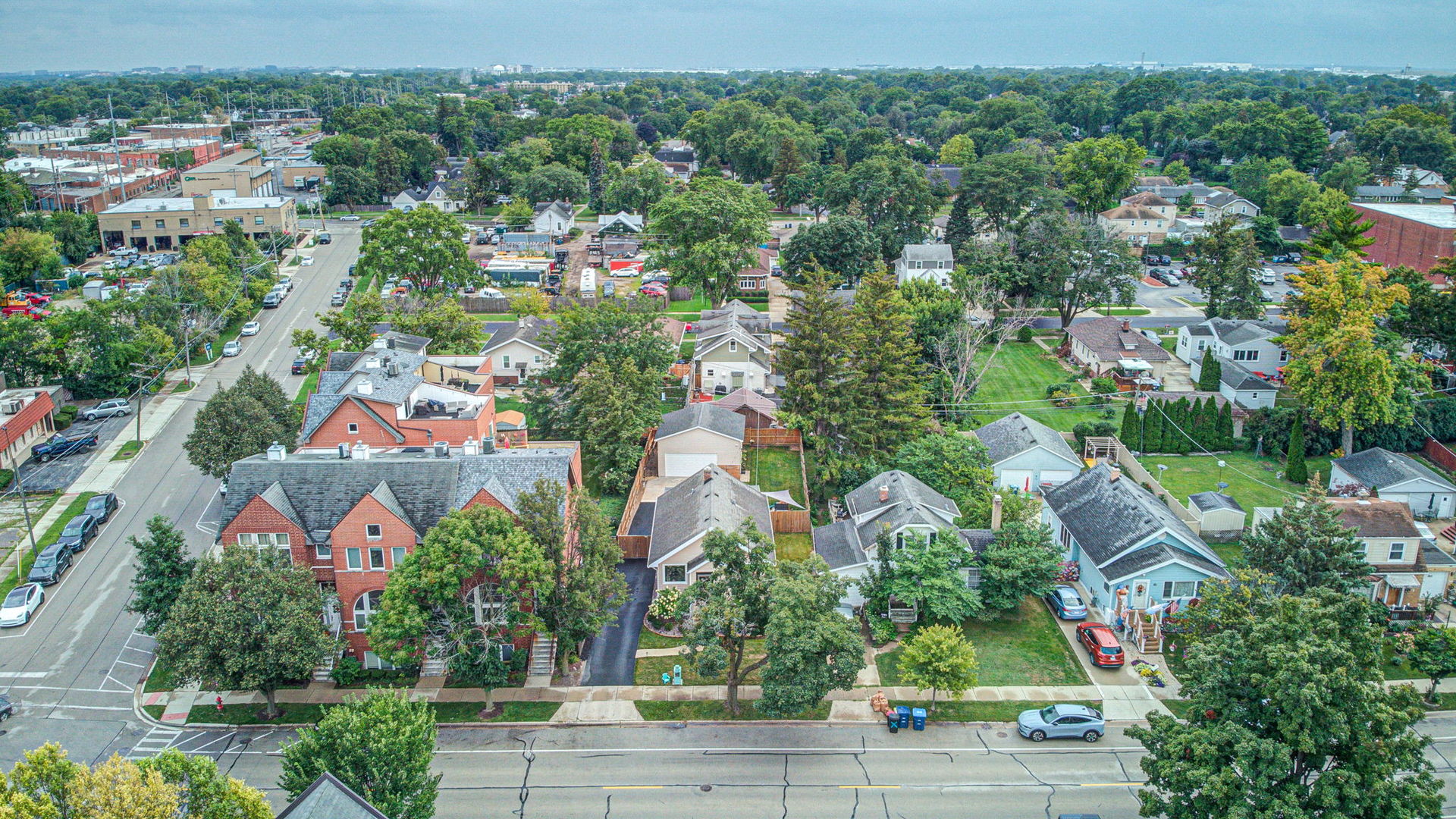 1107 E Prairie Avenue, Des Plaines, IL 60016