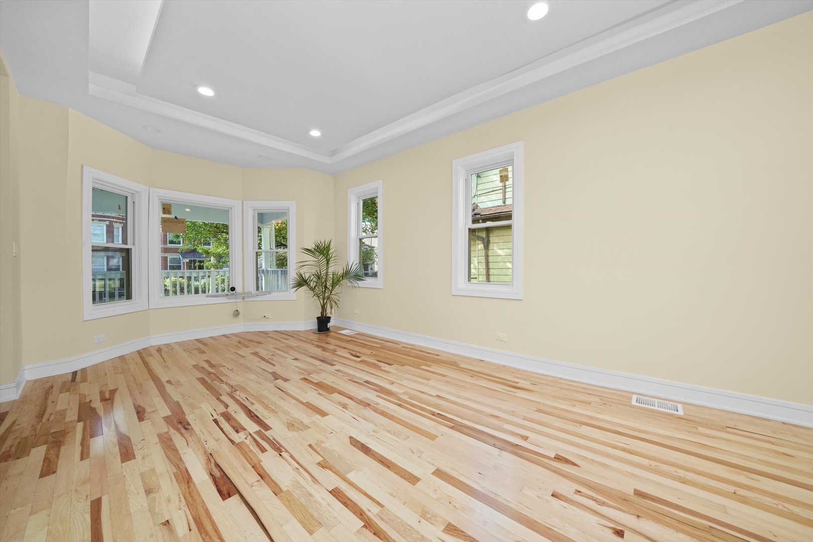 37 N LOCKWOOD Avenue, Chicago, IL 60644