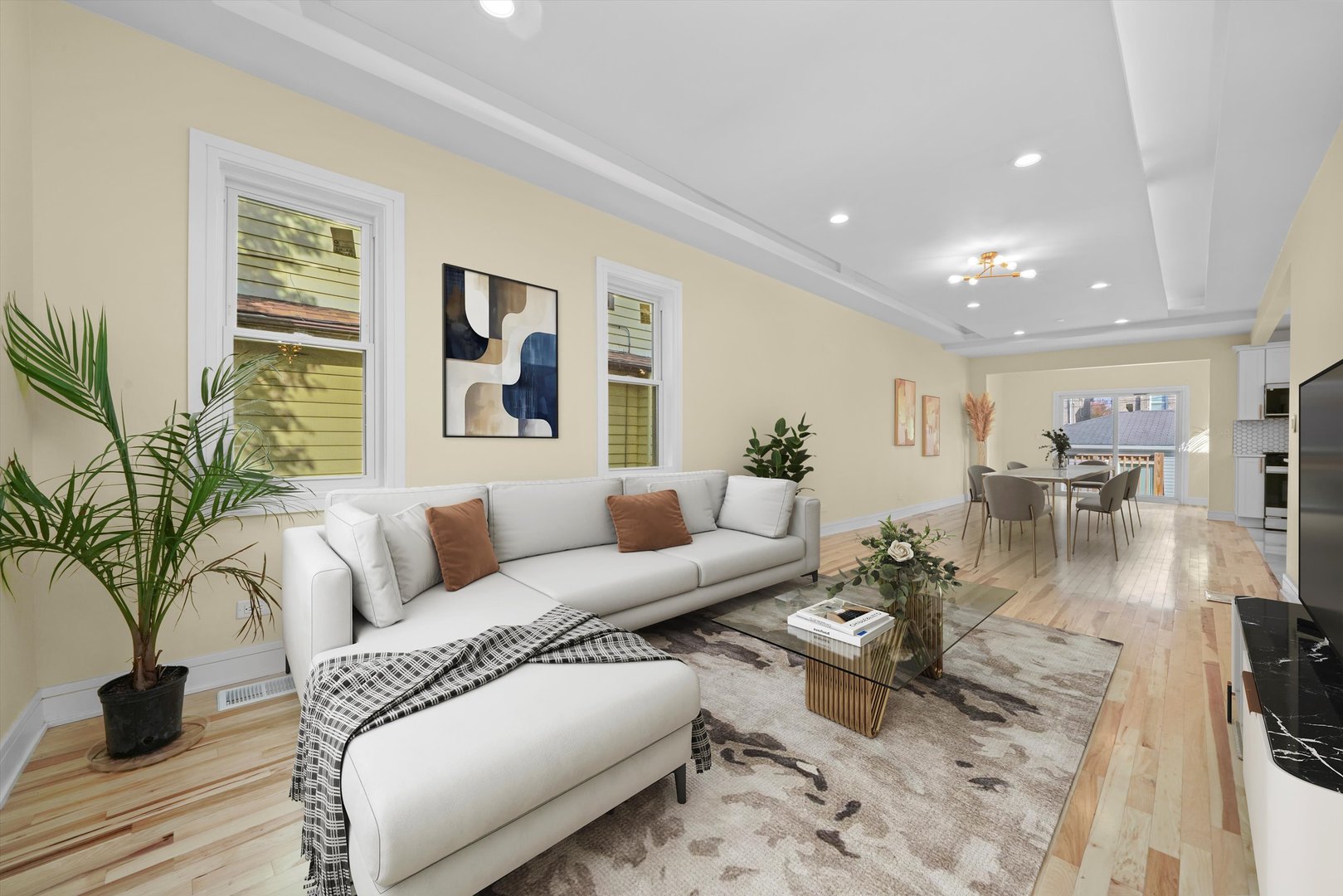 37 N LOCKWOOD Avenue, Chicago, IL 60644