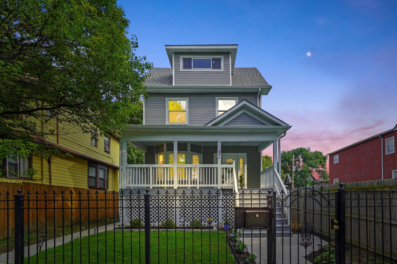 37 N LOCKWOOD Avenue, Chicago, IL 60644