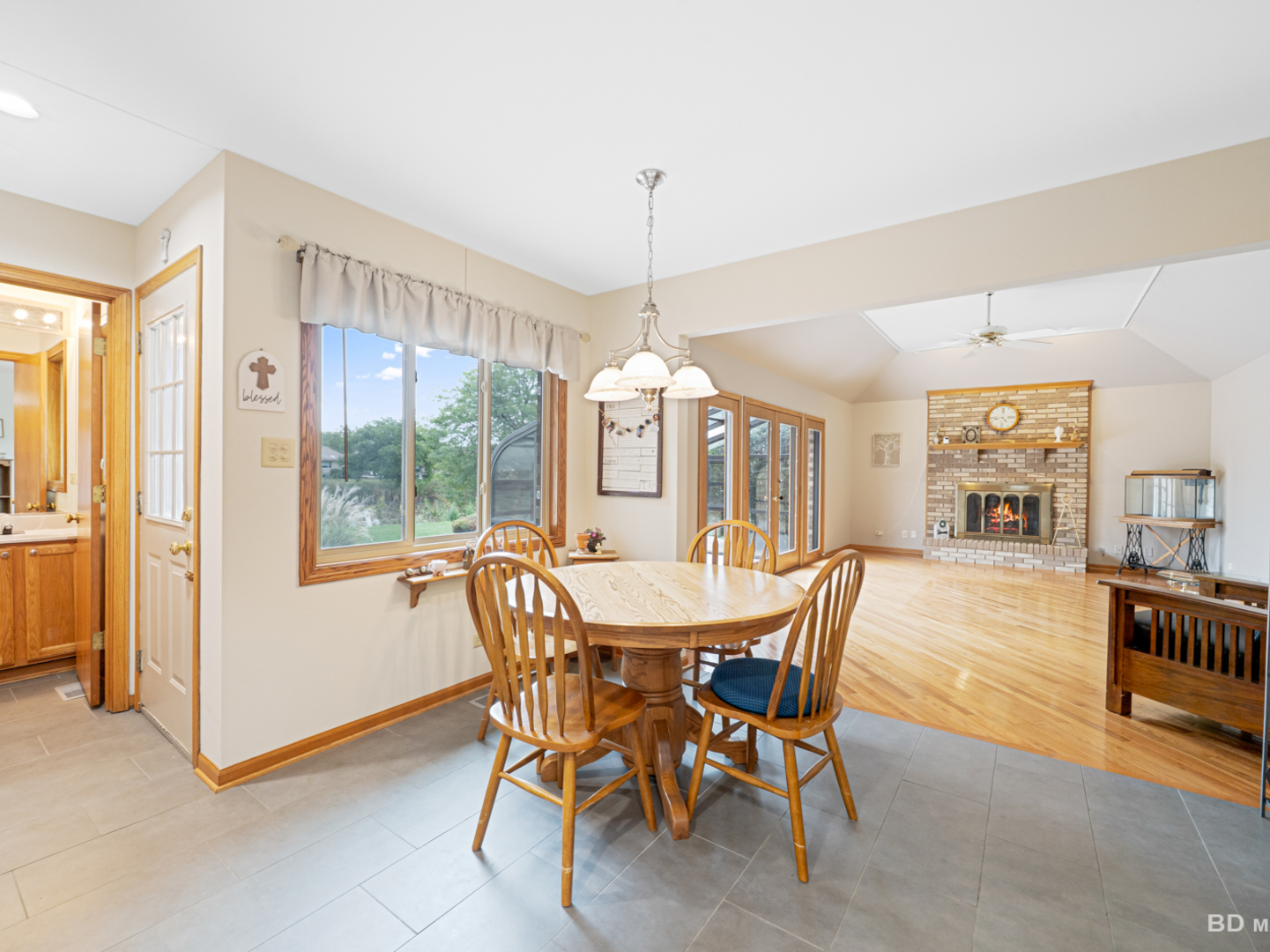 14947 Landings Lane, Oak Forest, IL 60452